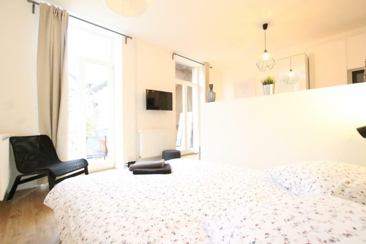 Colmar Historic Center - Belle Alsace - Studio 1 Terrasse - Bookingalsace Bagian luar foto